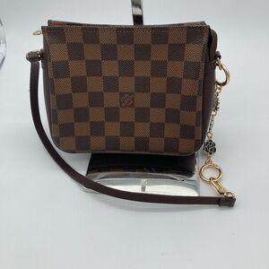 LOUIS VUITTON DAMIER EBENE MAKE UP POUCHETTE BAG